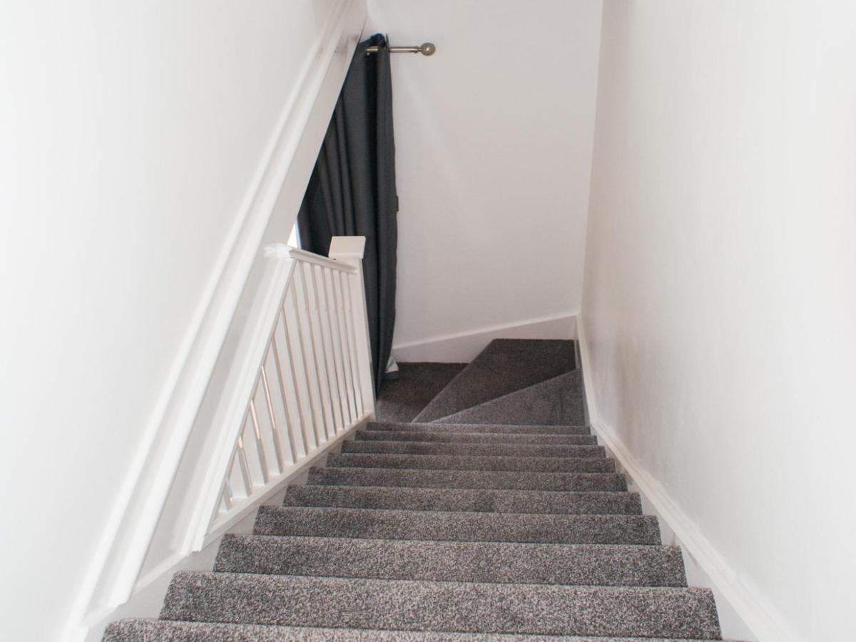 Villa East Midland House Free Private Parking Fast Wifi Smart Tv With Garden Kettering Esterno foto